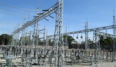rotating brownout|Power outages hit Luzon grid, affecting 200,000 Meralco customers.